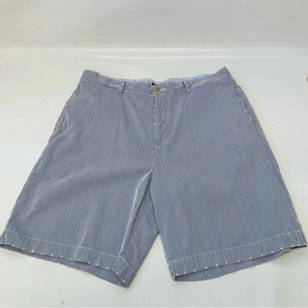 J Crew Shorts‎ Men Size 36 Searsucker  Pin Stripe Blue White Chinos Cotton 8"